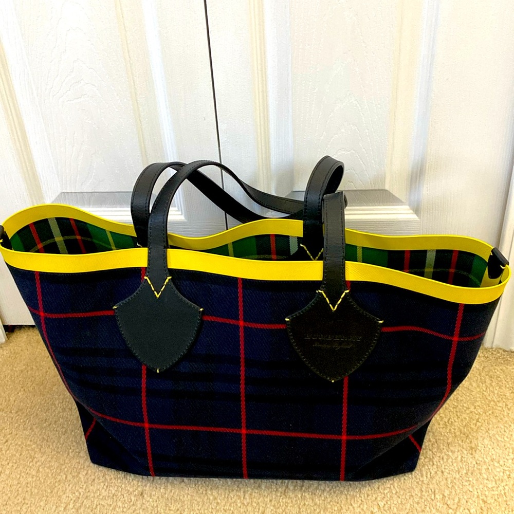 Burberry Tote (Reversible)